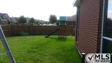 3rd image of 1552 Hamilton Dr
