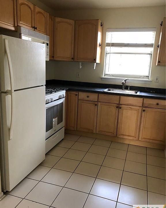 2nd image of 5510 Avenue C Unit 5510