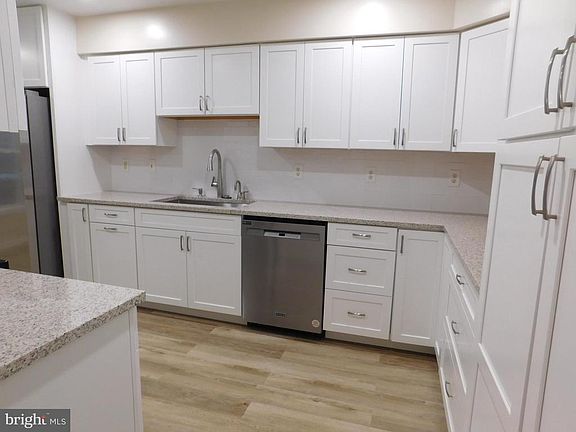 5th image of 14561 Oakmere Dr
