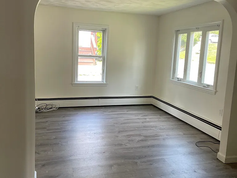 307 Metacom Ave #1 — Photo 3