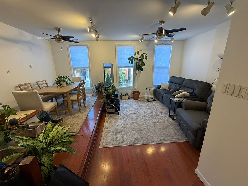 1st image of 2637 W Superior St #2