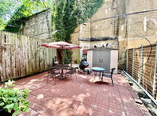 266 9th St #1A, Brooklyn, NY 11215