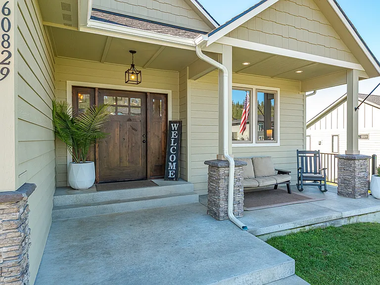 60829 Westview Dr — Photo 2