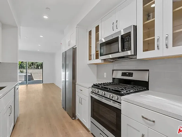 2336 Westwood Blvd #213 — Photo 10