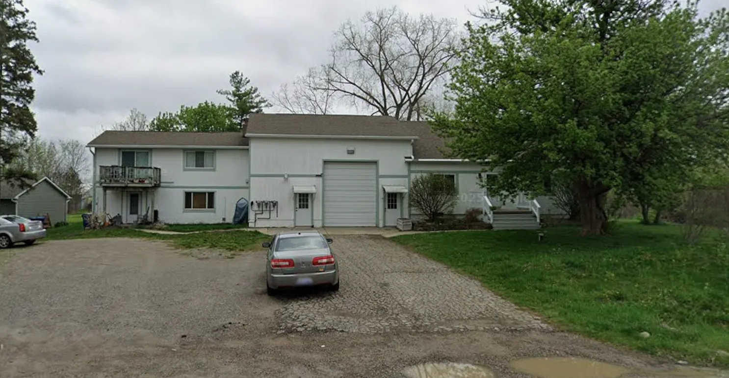 1 bed, 1.5 bath, 900 sqft, $1,000 — Photo 1