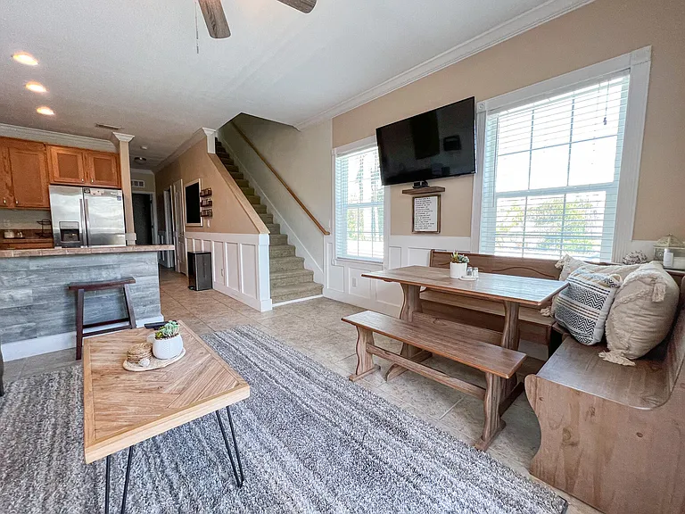 37 Palm Dr — Photo 7