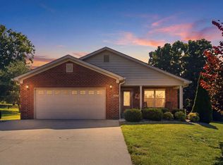 1054 Burnell Dr, Berea, KY 40403