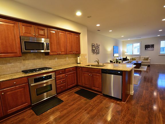 5th image of 327 Williams Way