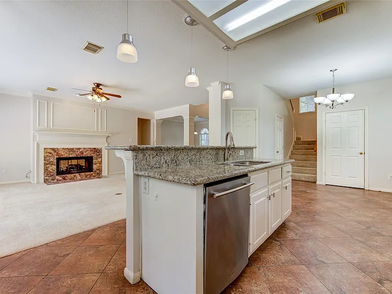 1107 Magnolia Woods Ct — Photo 15