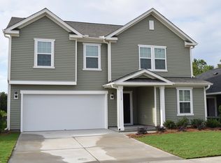 1113 Noor Ln, Fuquay Varina, NC 27526