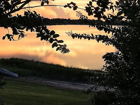 4th image of 3940 Scenic Hwy S