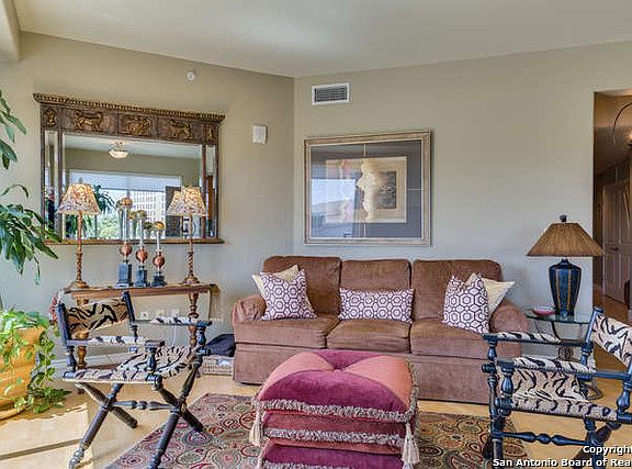 3rd image of 215 N CENTER #507