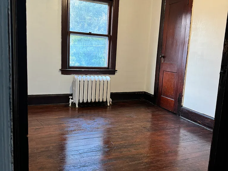 37 E Court St #2 — Photo 11
