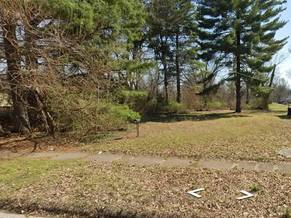 2321 Washington Ave, Terre Haute, IN 47803