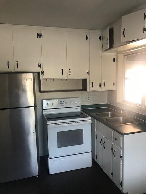 1st image of 1029 54th Ave N