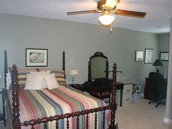 Bedroom 2 with Office Area
