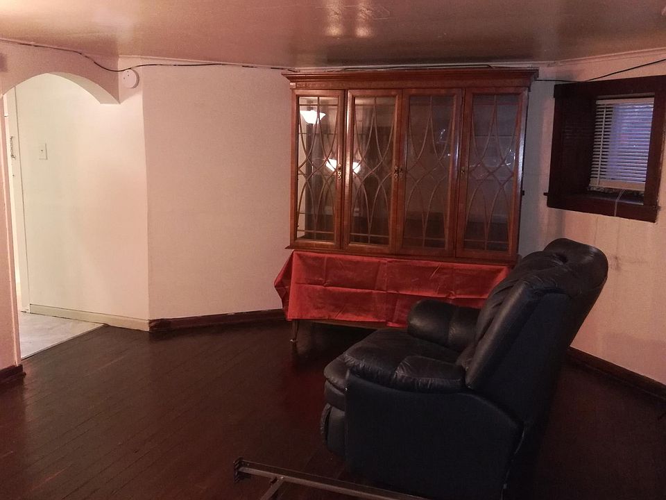 1st image of 4708 W Gladys Ave #B
