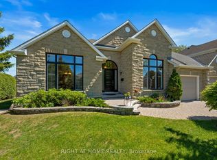 85 Brightside Ave, Ottawa, ON K2S1K2