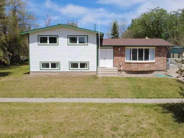 67 E 200th St S, Raymond, AB T0K 2S0