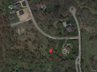 3431 Stallion Way, Commerce Township, MI 48382
