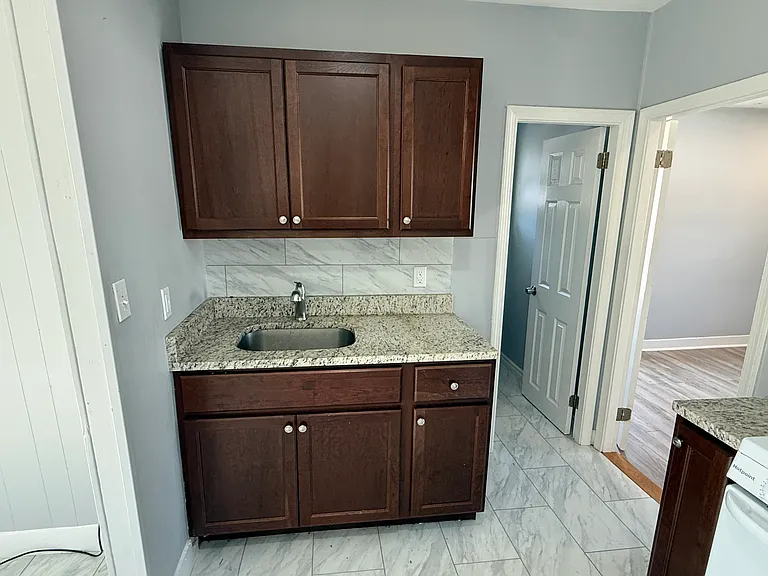 2641-2651 S Main St #1 — Photo 7