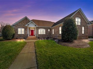 333 Greens Edge Dr, Chesapeake, VA 23322