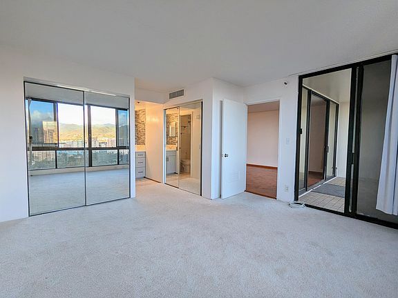 4th image of 990 Ala Nanala St APT 23A