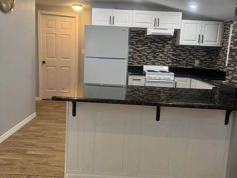 510 2nd Ave NE — Photo 6
