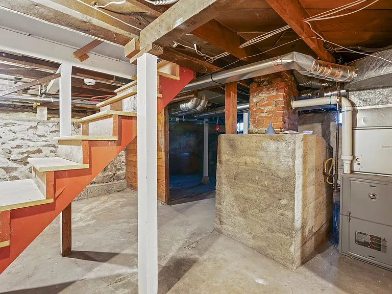 206 W Waverly Pl — Photo 36