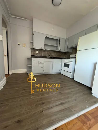 159 Hutton St Photo 1