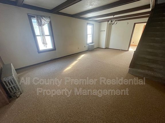 4th image of 723 Sampson Ave #2