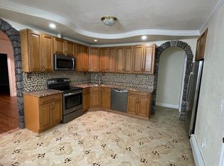 12 Princeton St #1, Westfield, MA 01085