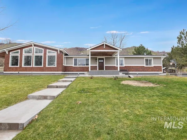 1785 River Rd, Buhl, ID 83316