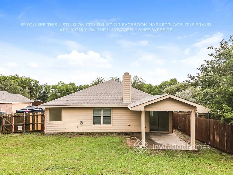 3878 Pinebluff Ln — Photo 16