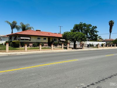 303 10th Ave, Delano, CA, 93215