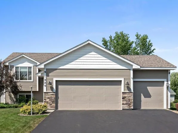 1225 Legacy Pkwy, New Richmond, WI 54017