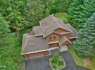 5 Scorpio Mew, Lake Ariel, PA