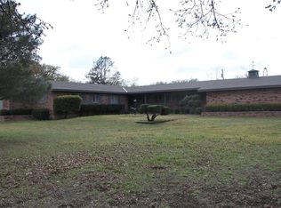 701 N 5th St, Jacksboro, TX 76458