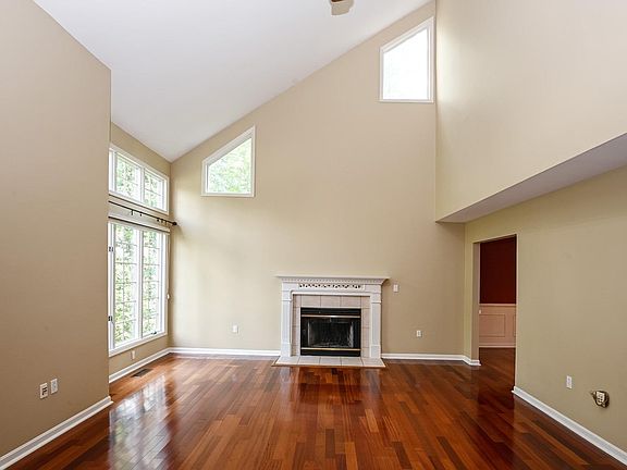 4th image of 8057 Red Mill Dr