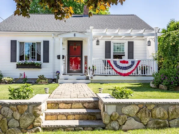 26 Illinois St, New Bedford, MA 02745
