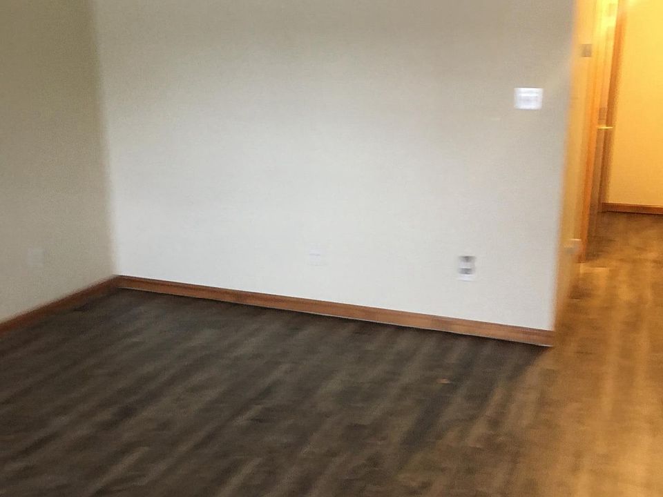 1st image of 1708 N Tallowood Dr