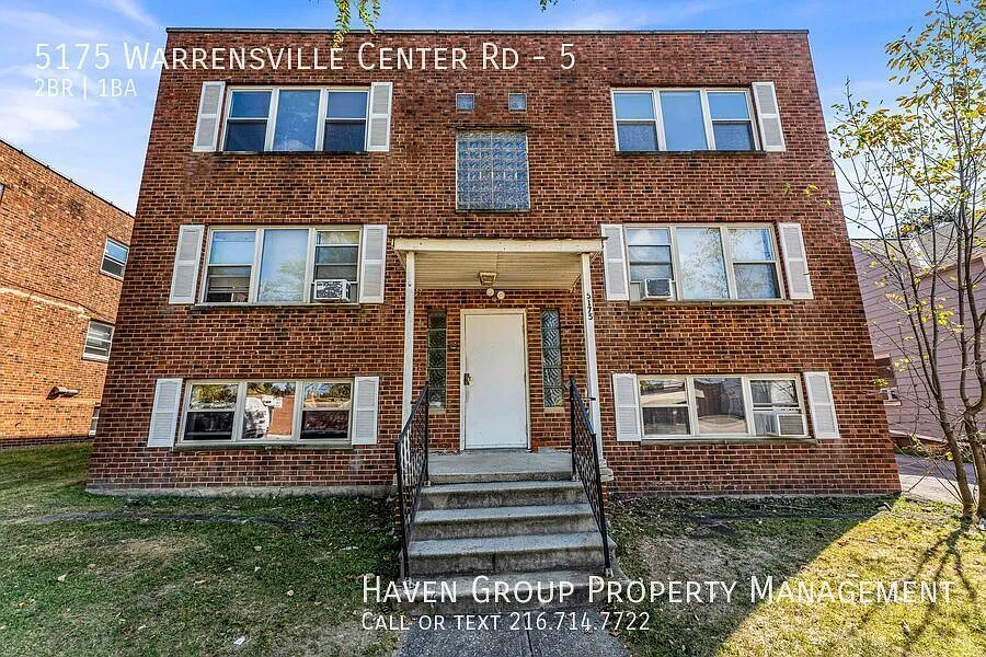 5175 Warrensville Center Rd | Unit 5, Maple Heights, OH 44137- Spacious 2-bed 1-bath apartment! — Photo 1