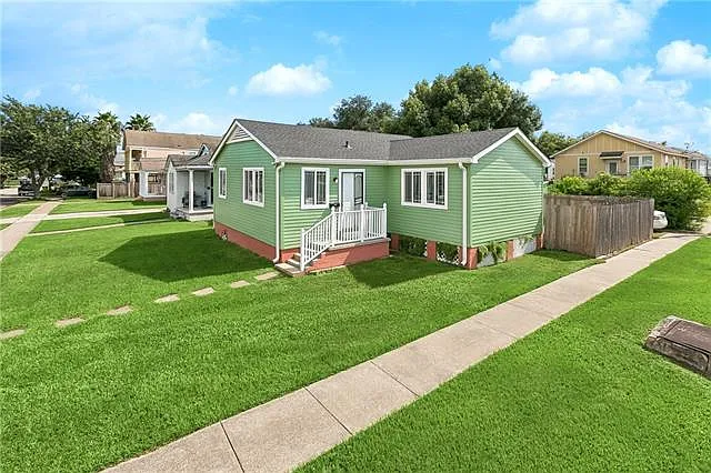 6001 Warrington Dr — Photo 1