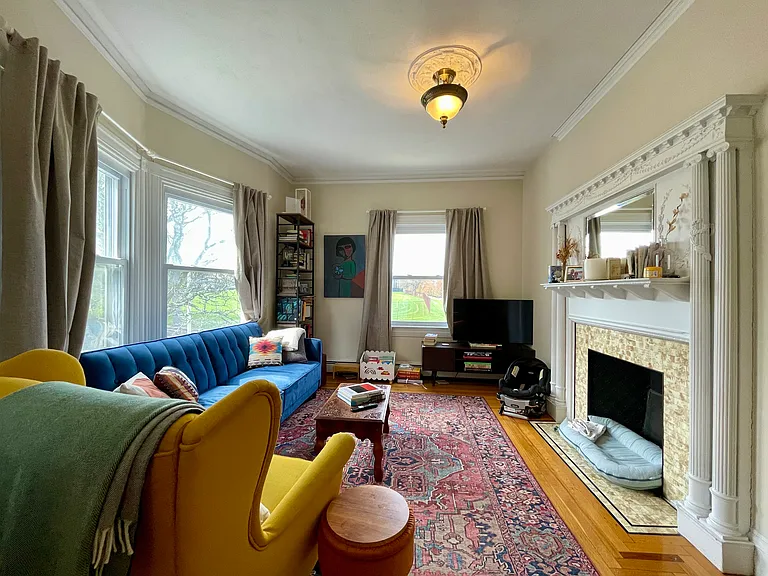 383 Angell St #2A — Photo 3