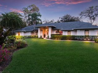 7630 Weeping Willow Cir, Sarasota, FL 34241