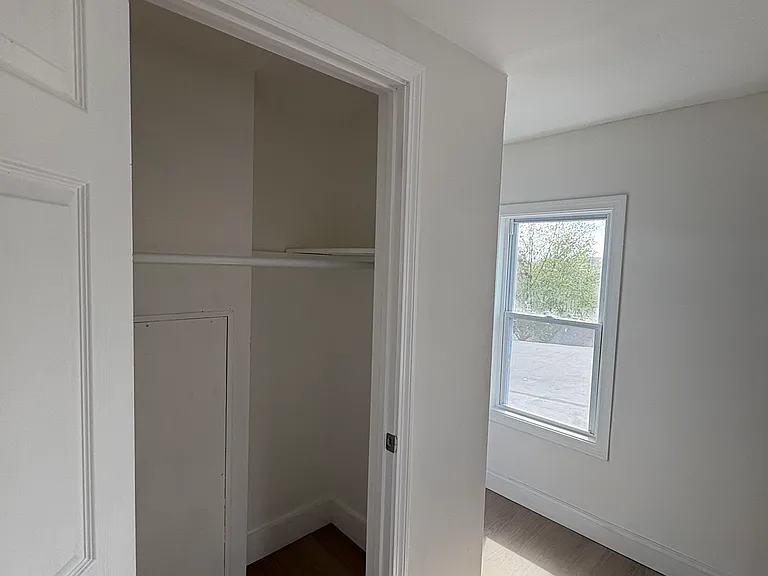105 Beacon Ave #3 — Photo 16