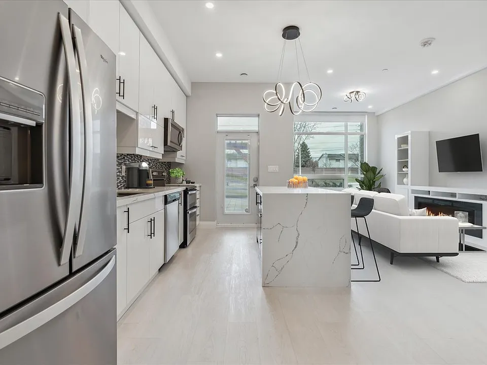 549 Fanshawe Park Rd W #545