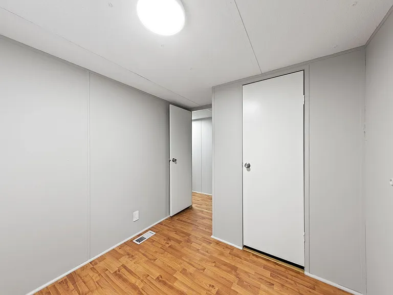 698 Persimmon St — Photo 13
