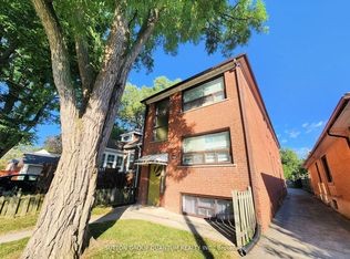 122 Newcastle St #2, Toronto, ON M8Z 1C8