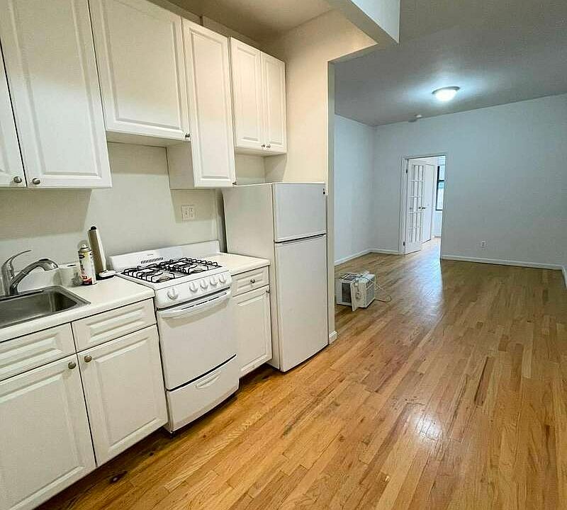 1st image of 221 E 85th St APT 23